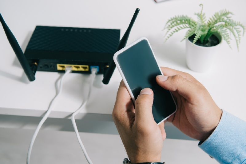 Tips for Working from Home (Again!), but Better With Business Broadband - One Contact